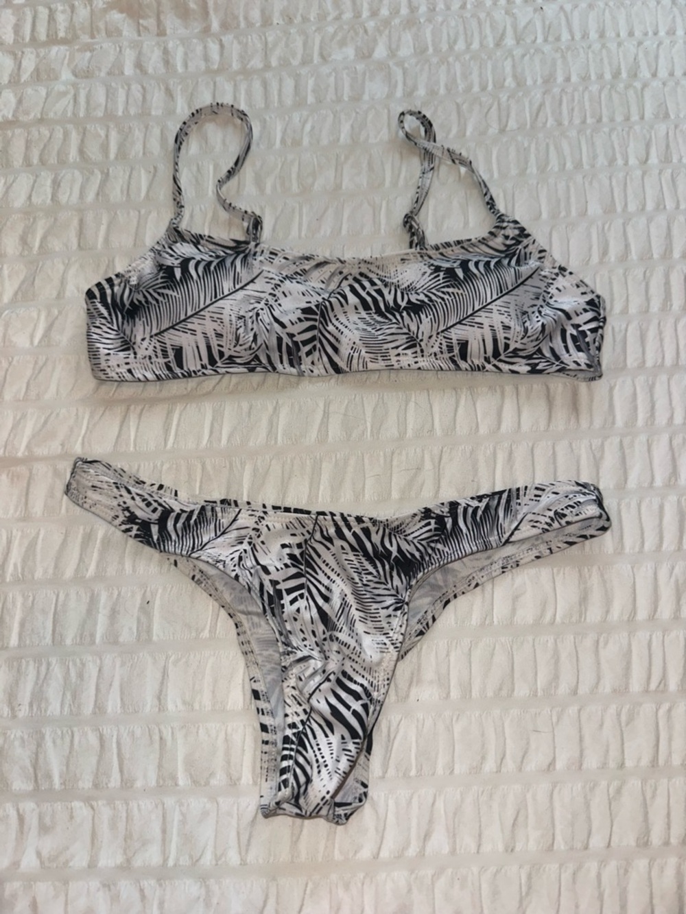 SHEIN Black & White Palm Print Bikini Set